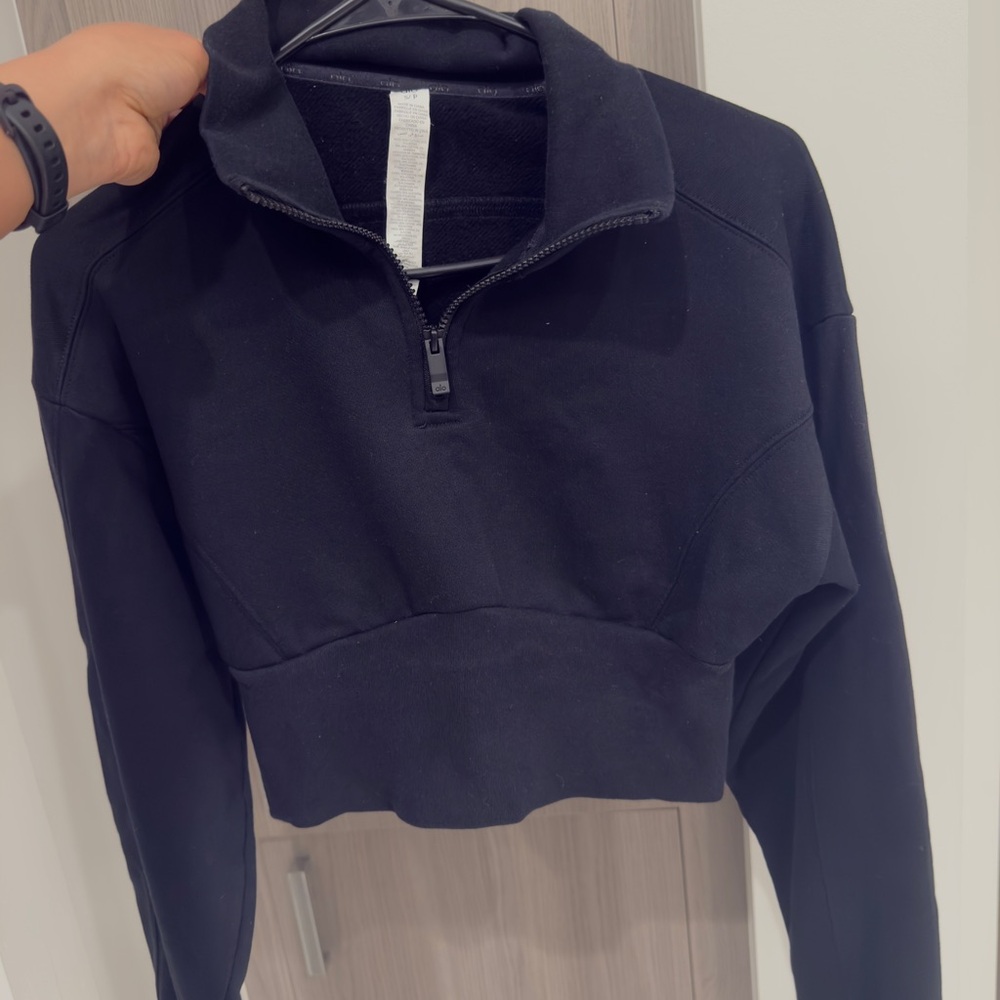 ALO Black Quarter-Zip Women's Top